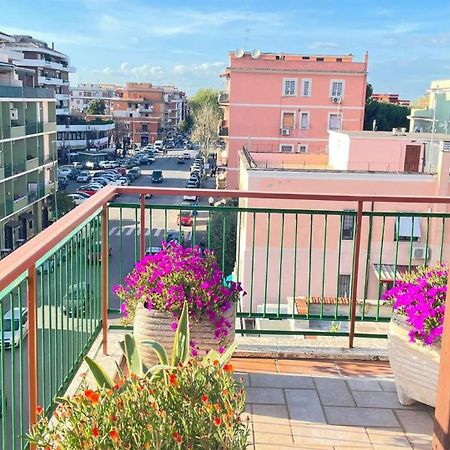 דירות רומא Panoramic And Bright Penthouse Is Waiting For You מראה חיצוני תמונה