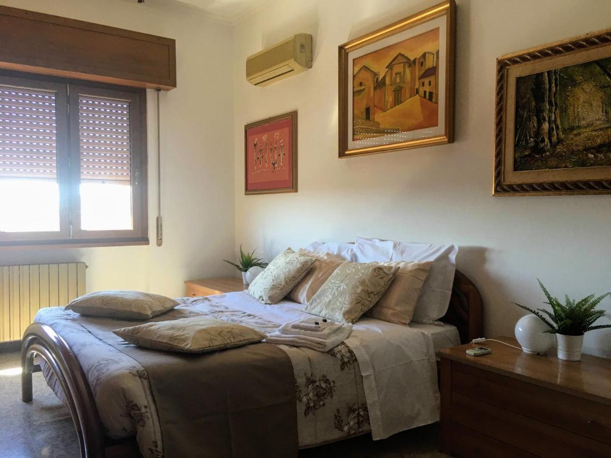 דירות רומא Panoramic And Bright Penthouse Is Waiting For You מראה חיצוני תמונה