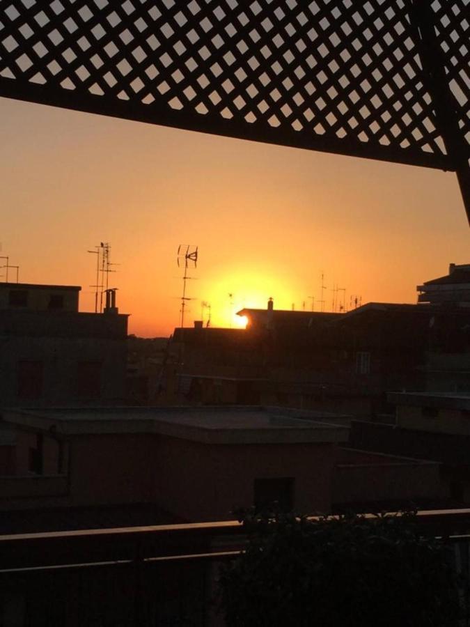 דירות רומא Panoramic And Bright Penthouse Is Waiting For You מראה חיצוני תמונה